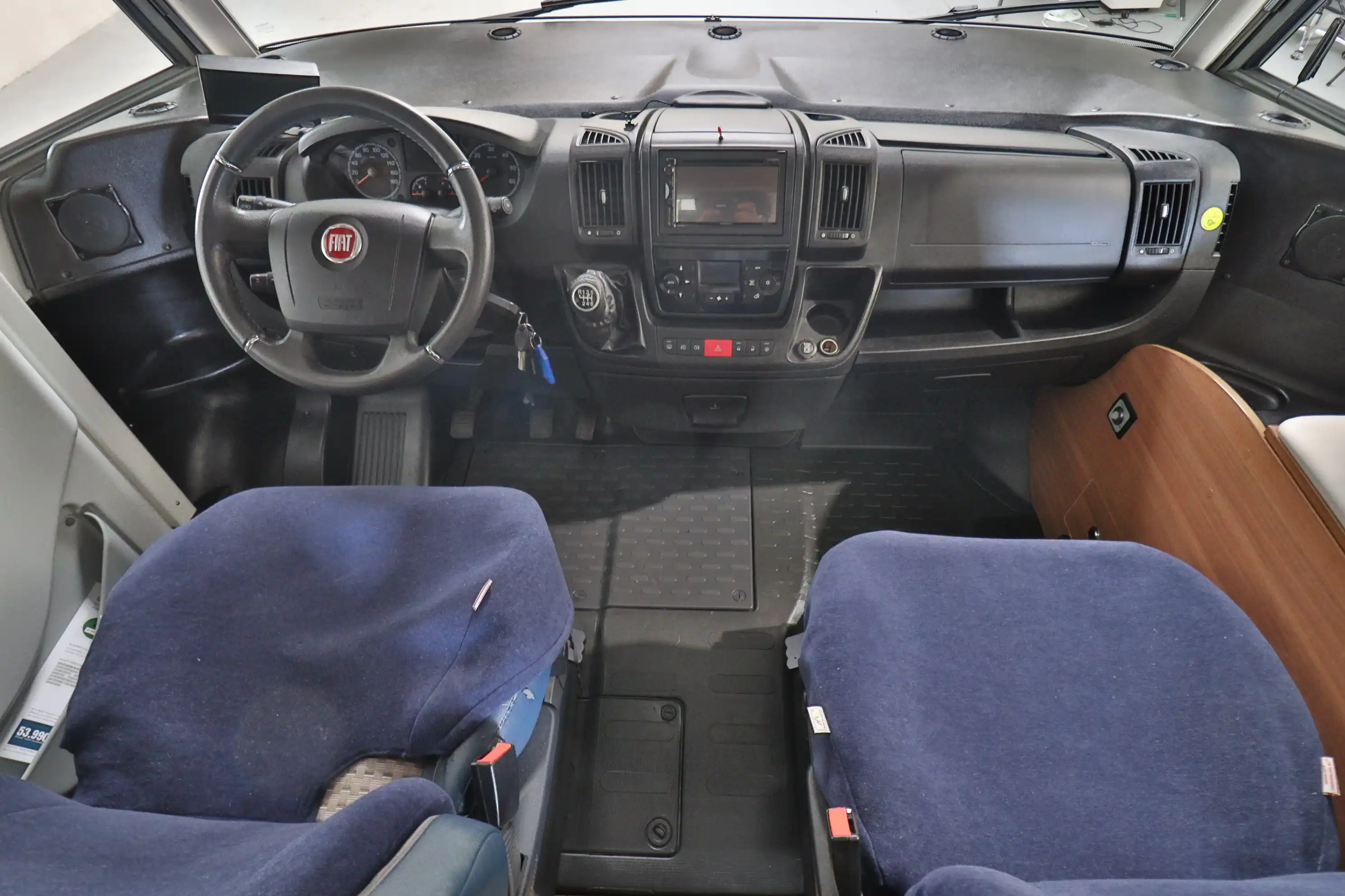 LMC Explorer I 675 G SportLine